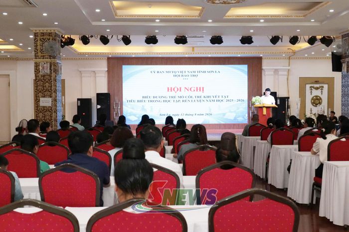 Hội nghị biểu dương trẻ mồ côi, trẻ khuyết tật tiêu biểu trong học tập, rèn luyện năm học 2025-2026.