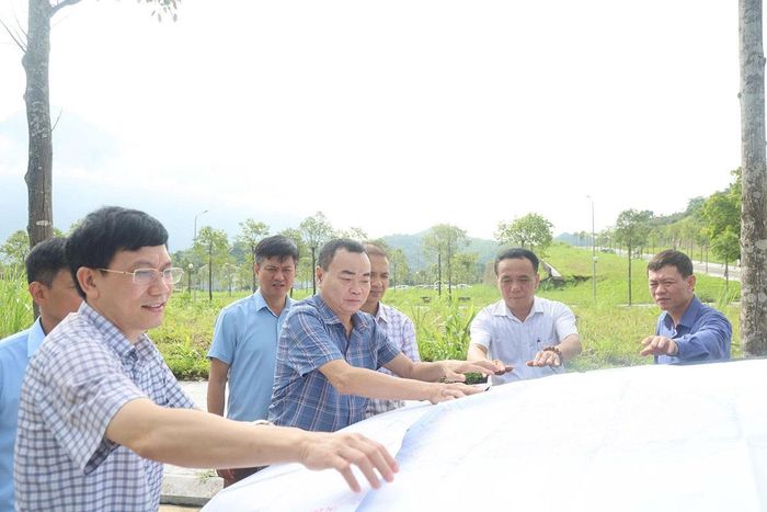 Đoàn giám sát HĐND tỉnh khảo sát thực tế tại Dự án Khu đô thị mới Hà Sơn, phường Hà Giang 1.