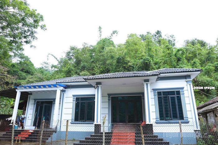 Căn nhà khang trang của gia đình chị Phượng Mùi Diết được xây dựng từ nguồn tích lũy tham gia XKLĐ tại Đài Loan.