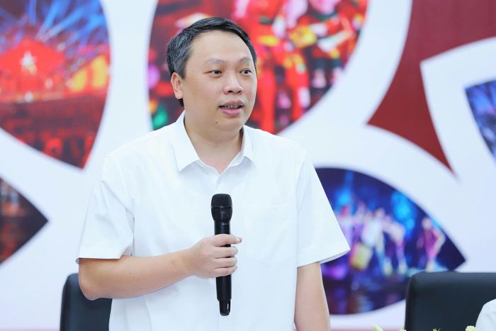 Ông Nguyễn Huy Dũng, Ủy viên dự khuyết Ban Chấp hành Trung ương Đảng, Thứ trưởng Bộ VH,TT&DL phát biểu tại hội thảo. (Ảnh: Việt Hùng/MCST).