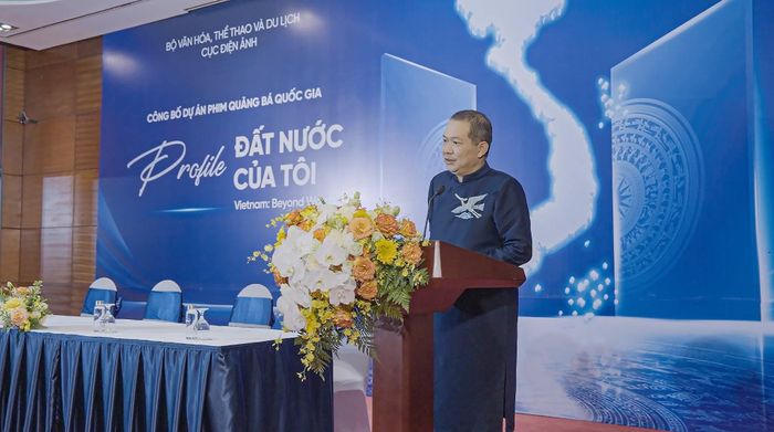 Đạo diễn dự án “Profile Đất nước của tôi” Lương Đình Dũng cho biết: “Khát khao lớn nhất của tôi là được cùng mọi người kể câu chuyện Việt Nam đầy rực rỡ này đến với thế giới”.