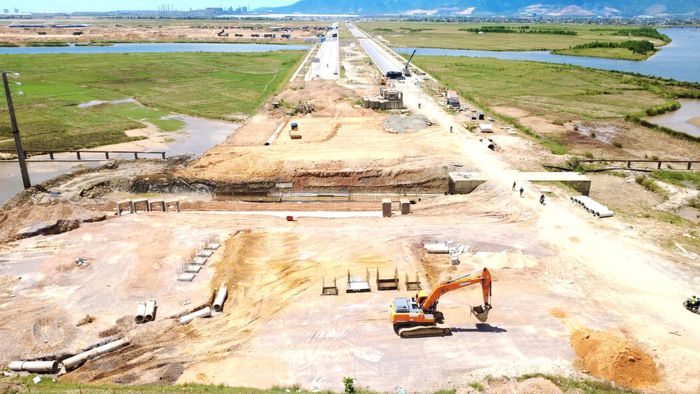 Hà Tĩnh rà soát các điểm có nguy cơ ngập lụt để khơi thông dòng chảy; xây dựng kịch bản sơ tán, di dời dân tại các vùng có nguy cơ ngập lụt cao khi mùa mưa lũ đến.