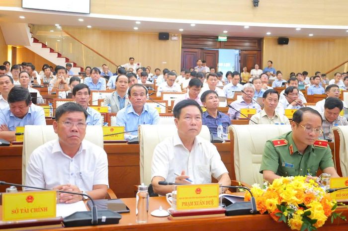 Hội nghị có sự tham dự của lãnh đạo tỉnh, đại diện Liên đoàn Thương mại và Công nghiệp Việt Nam (VCCI), Bộ Tài chính, các chuyên gia cùng lãnh đạo sở, ban, ngành, địa phương và cộng đồng doanh nghiệp.