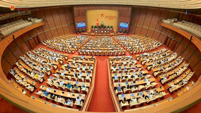 Toàn cảnh phiên họp tại Hội trường. Ảnh: Quang Khánh
