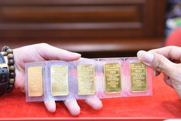 Chốt phiên 11/8, giá vàng miếng quay đầu giảm 600.000 đồng/lượng.