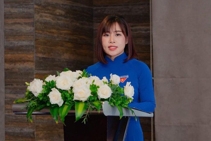 Đại diện Bộ Công Thương, Bí thư Đoàn Thanh niên Nguyễn Ngọc Tâm chia sẻ về ứng dụng công nghệ số trong công nghiệp và thương mại.