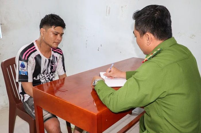 Đối tượng Trần Quốc Nghiêm tại Cơ quan Công an.