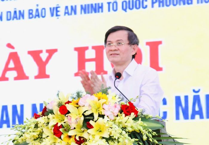 Đồng chí Đoàn Minh Huấn - Ủy viên Bộ Chính trị, Giám đốc Học viện Chính trị Quốc gia Hồ Chí Minh, Phó Chủ tịch Thường trực Hội đồng Lý luận Trung ương phát biểu tại buổi lễ.