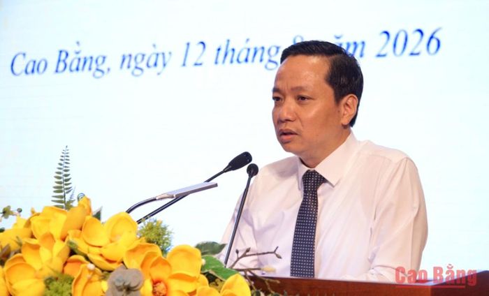 Chủ tịch UBND tỉnh Lê Hải Hòa phát biểu tại hội nghị.