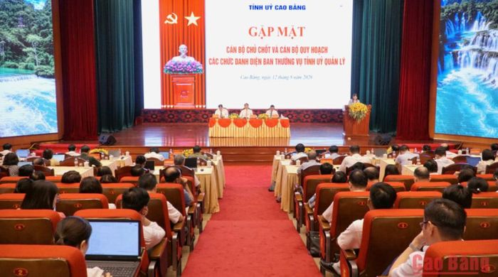 Toàn cảnh hội nghị.