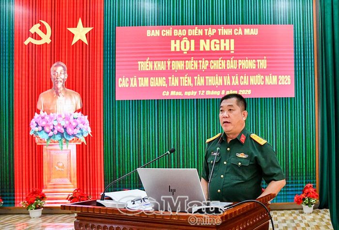 Thượng tá Nguyễn Đông Hà, Phó Tham mưu trưởng Bộ CHQS tỉnh, triển khai ý định diễn tập chiến đấu phòng thủ cho các xã.