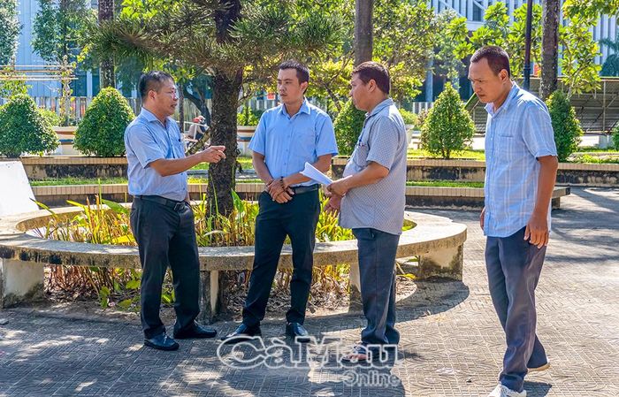 Đoàn công tác trao đổi, rà soát các điều kiện chuẩn bị triển khai công trình nâng cấp, cải tạo Công viên Hồng Bàng.