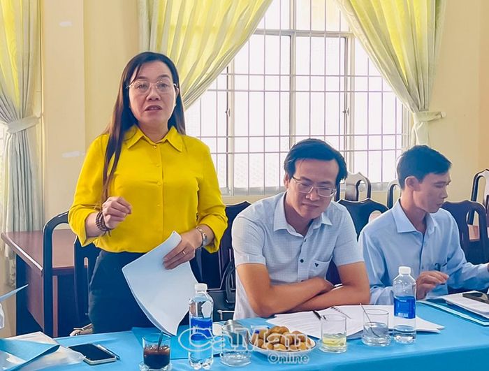 Phó Chủ tịch Hội Nông dân tỉnh Tiêu Việt Tiên đề nghị địa phương quan tâm hỗ trợ phát triển doanh nghiệp.