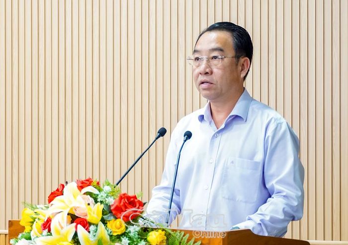 Phó Bí thư Tỉnh uỷ, Chủ tịch UBND tỉnh Lữ Quang Ngời phát biểu kết luận phiên họp.