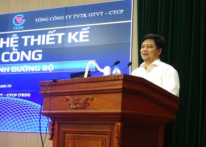 Ông Đào Ngọc Vinh - Tổng Giám đốc Tổng công ty Tư vấn thiết kế giao thông vận tải - Công ty cổ phần (TEDI) phát biểu. Ảnh: T.THIỆN