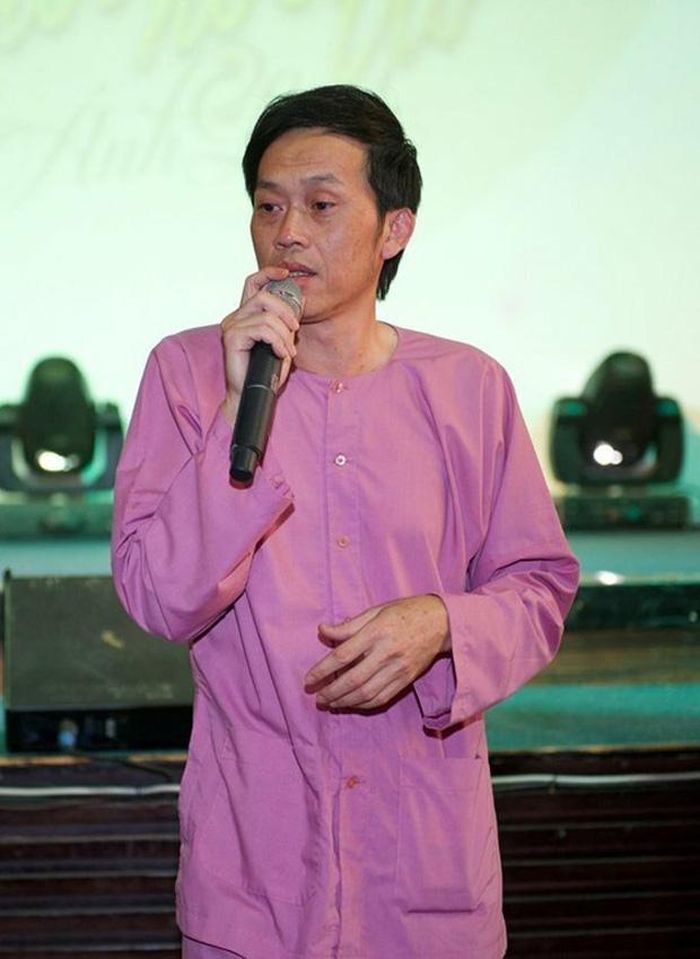 Gần đây, nam nghệ sĩ trở lại phục vụ khán giả ở những chương trình, sự kiện địa phương. Ảnh: FBNV