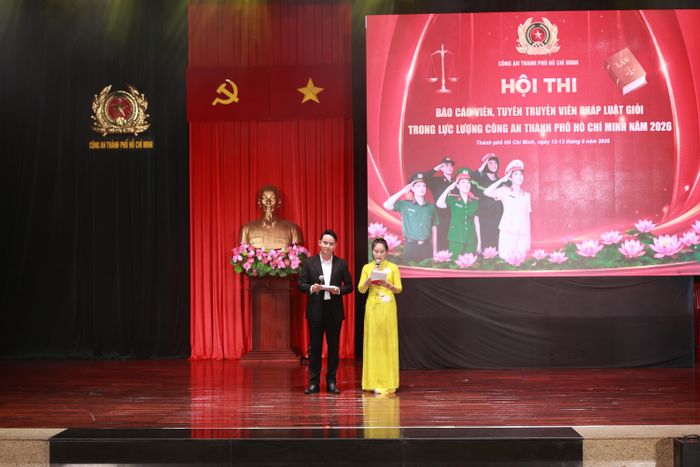 Hội thi Báo cáo viên, tuyên truyền viên pháp luật giỏi trong lực Công an TPHCM năm 2026