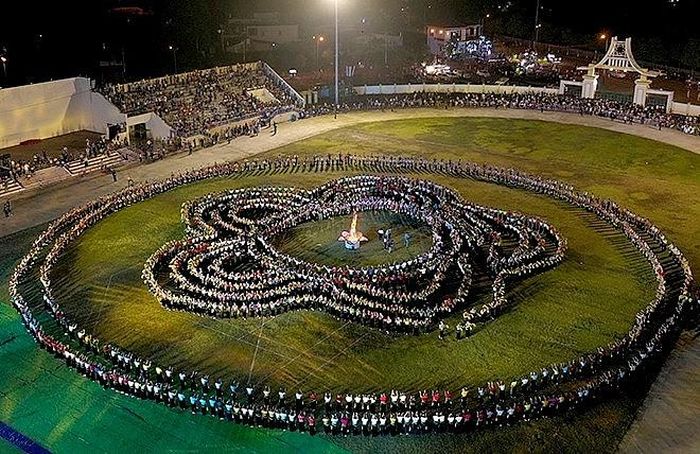 Chương trình nghệ thuật sẽ tái hiện không gian văn hóa Tây Bắc đặc sắc, kết hợp màn đại Xòe đoàn kết với sự tham gia của 2.026 người, thể hiện tinh thần gắn kết cộng đồng và sức sống bền bỉ của di sản Xòe Thái.