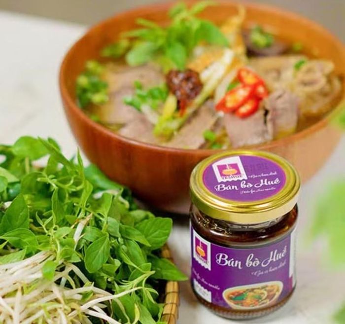 Gia vị hoàn chỉnh - Bún bò Huế của Công ty TNHH sản xuất và thương mại YesHue (Tp. Huế) đã được Bộ Nông nghiệp và Phát triển nông thôn chính thức công nhận sản phẩm OCOP 5 sao quốc gia năm 2024