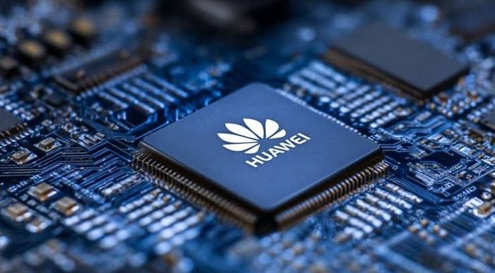 Việc chuyển sang sử dụng chip Huawei khiến các nhà phát triển AI Trung Quốc tốn thêm nhiều thời gian và chi phí. (Ảnh: IE)