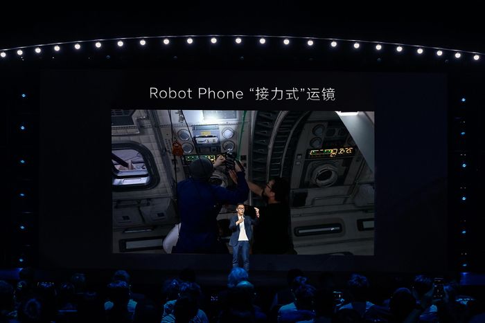 Robot Phone là một khái niệm khá mới mẻ.