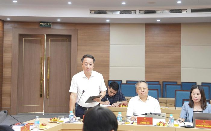 Chủ nhiệm Ủy ban Kiểm tra Thành ủy Hà Nội Trần Đình Cảnh phát biểu tại hội nghị. Ảnh: PV