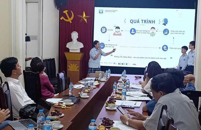 Cuộc thi Sáng tạo dành cho thanh, thiếu niên và nhi đồng thành phố Hà Nội lần thứ 22 năm 2026 tiếp tục thu hút đông đảo học sinh tham gia, với 556 đề tài đăng ký thuộc 5 lĩnh vực.