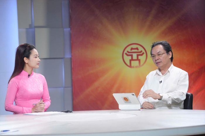 GS.TS. Hoàng Văn Cường, Phó Chủ tịch Hội Khoa học Kỹ thuật Việt Nam, nguyên Phó Hiệu trưởng Trường Đại học Kinh tế quốc dân chia sẻ tại chương trình. Ảnh: Phạm Hùng