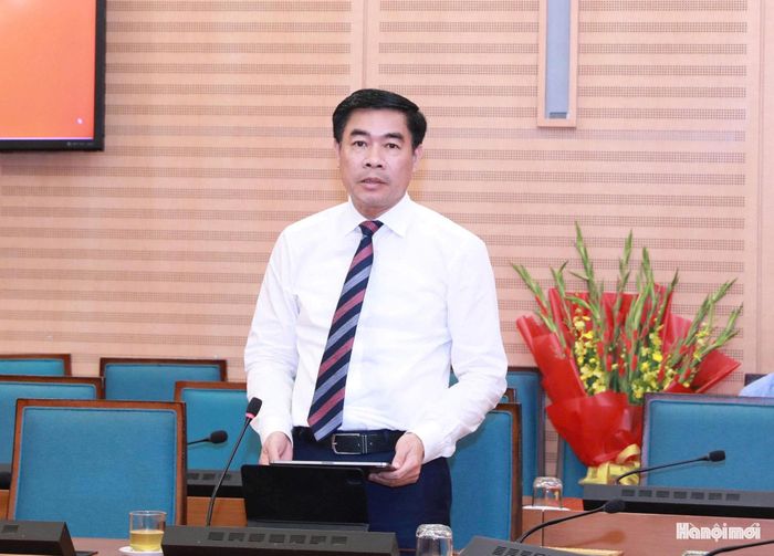 Tân Phó Chánh Văn phòng UBND thành phố Vũ Huy Bình phát biểu nhận nhiệm vụ. Ảnh: Đình Hiệp