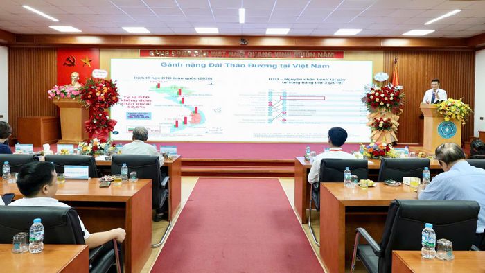PGS.TS Phan Hướng Dương - Phó Giám đốc Bệnh viện Nội tiết Trung ương chia sẻ về gánh nặng bệnh đái tháo đường tại Việt Nam.