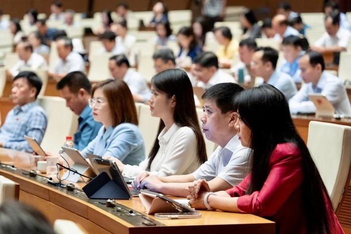 Các ĐBQH dự Kỳ họp không thường lệ lần thứ Nhất sáng 12/8. Ảnh: Media Quốc hội