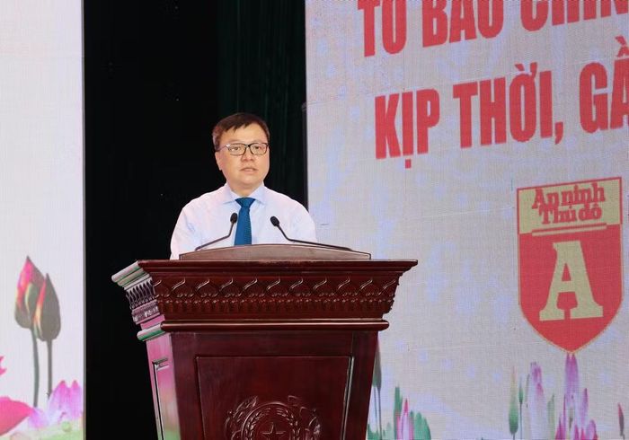 Dự và phát biểu tại buổi lễ, đồng chí Lê Quốc Minh - Ủy viên Trung ương Đảng, Phó Trưởng ban Tuyên giáo Trung ương, Tổng Biên tập Báo Nhân dân, Chủ tịch Hội Nhà báo Việt Nam đánh giá: Bản lĩnh chiến sỹ Công an nhân dân hòa quyện sự sắc sảo người làm báo đã tạo nên màu cờ sắc áo An ninh Thủ đô.