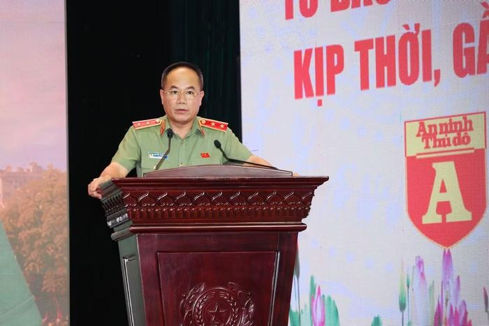 Trung tướng Nguyễn Thanh Tùng - Anh hùng lực lượng vũ trang nhân dân, Ủy viên Ban Thường vụ Thành ủy, Bí thư Đảng ủy, Giám đốc CATP Hà Nội ghi nhận, tin tưởng An ninh Thủ đô sẽ mãi xứng đáng là lá cờ tiên phong trên mặt trận tư tưởng, văn hóa của lực lượng Công an Thủ đô.