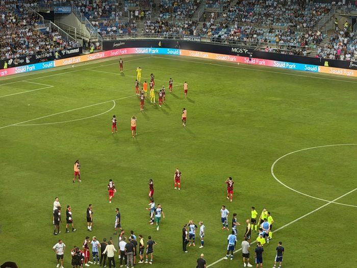  Fulham rời sân sau trận hòa Málaga 2-2 và không tham dự loạt luân lưu tại Trofeo Costa del Sol. 