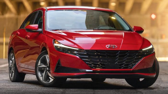 Hyundai Elantra bán ế tại Việt Nam nhưng tại Mỹ, đây là một trong những mẫu xe cũ ăn khách và liên tục tăng giá. Ảnh: Hyundai.