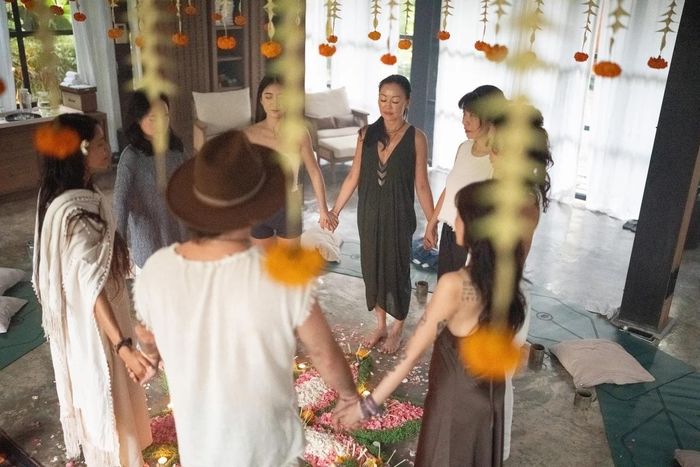  Một buổi sinh hoạt được tổ chức tại Energy Alchemy ở Bali, Indonesia. Ảnh: Weiley Chen.