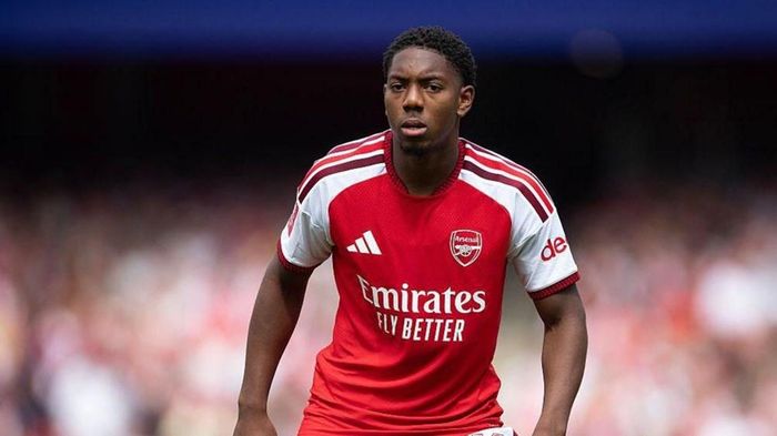 Arsenal cân nhắc bán Lewis-Skelly