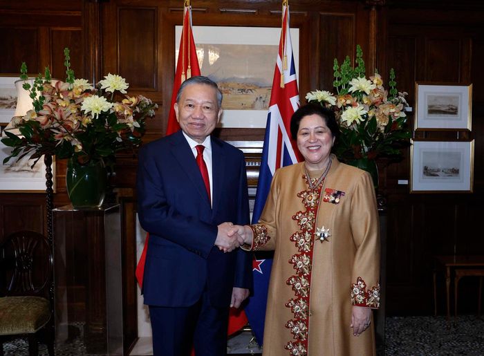Toàn quyền New Zealand Cindy Kiro chủ trì Lễ đón chính thức Tổng Bí thư, Chủ tịch nước Tô Lâm theo nghi thức cao nhất dành cho nguyên thủ quốc gia. Ảnh: Thống Nhất – TTXVN