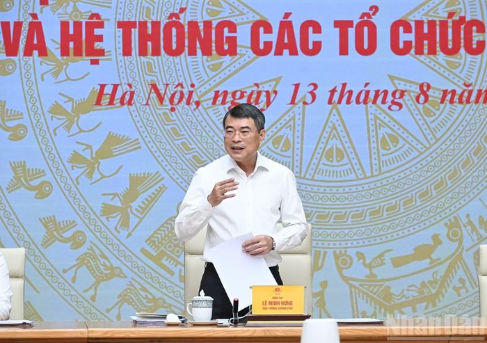 Thủ tướng Lê Minh Hưng phát biểu chỉ đạo tại cuộc làm việc.