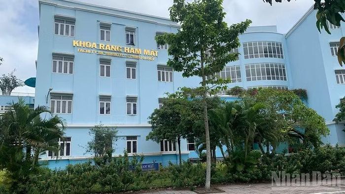 Một góc Khoa Răng-Hàm-Mặt, Trường đại học Y Dược Cần Thơ. (ẢNH: THANH TÂM)