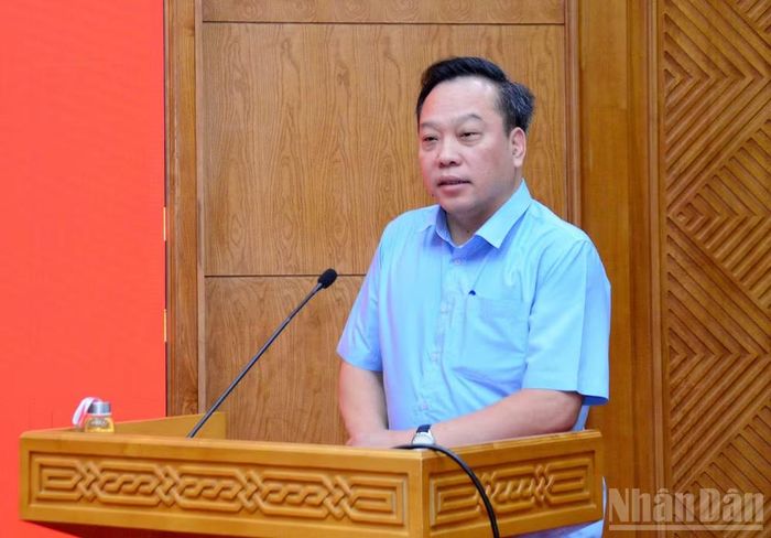 Đồng chí Đỗ Việt Hà, Phó Bí thư Đảng ủy các cơ quan Đảng Trung ương quán triệt, triển khai chương trình, kế hoạch của Đảng ủy các cơ quan Đảng Trung ương thực hiện một số nghị quyết của Ban Chấp hành Trung ương Đảng khóa XIV. (Ảnh: PHẠM CƯỜNG)