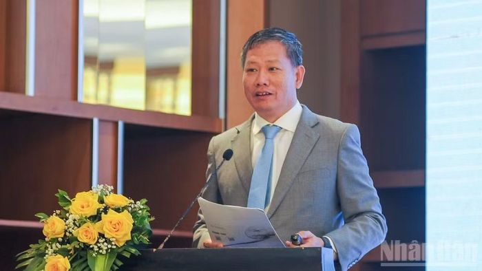 Ông Nguyễn Duy Minh, Phó Chủ tịch Hiệp hội Doanh nghiệp dịch vụ Logistics Việt Nam phát biểu tại tọa đàm.