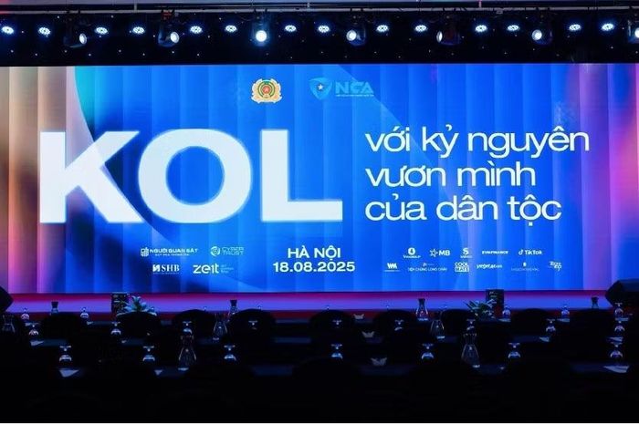 Hội nghị KOL toàn quốc lần thứ I năm 2025 là diễn đàn quy mô quốc gia đầu tiên kết nối cộng đồng sáng tạo nội dung với cơ quan quản lý, doanh nghiệp và các nền tảng số. (Ảnh: Ban tổ chức)