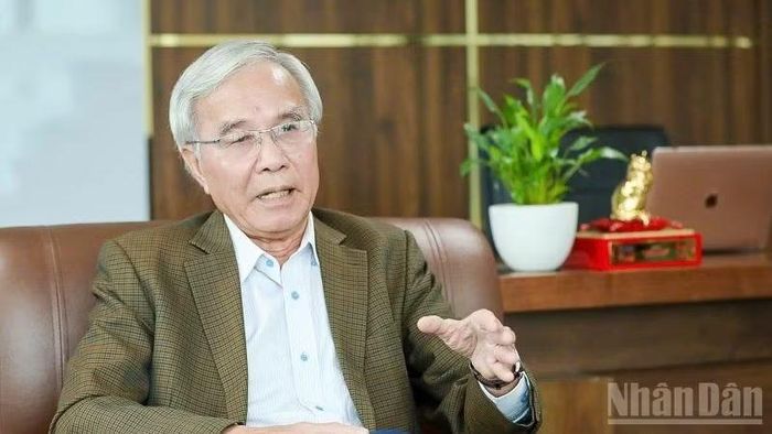Phó Giáo sư, Tiến sĩ Trần Chủng, Chủ tịch Hiệp hội các nhà đầu tư công trình giao thông đường bộ Việt Nam (VARSI). (Ảnh: DOÃN TUẤN LINH)
