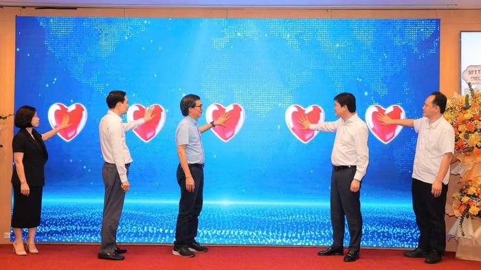 Phát động đăng ký hiến tạng. (Ảnh: CƯƠNG QUYẾT)