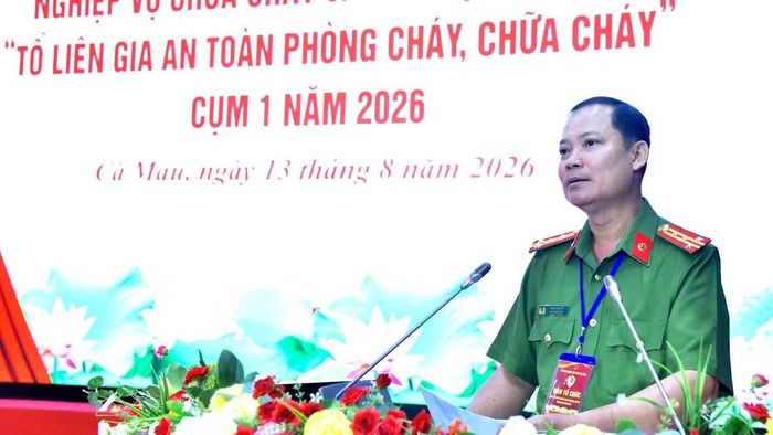 Đại tá Trần Văn Thi, Phó Giám đốc Công an tỉnh Cà Mau, Trưởng Ban Tổ chức phát biểu khai mạc hội thi. (Ảnh: Hữu Đệ)