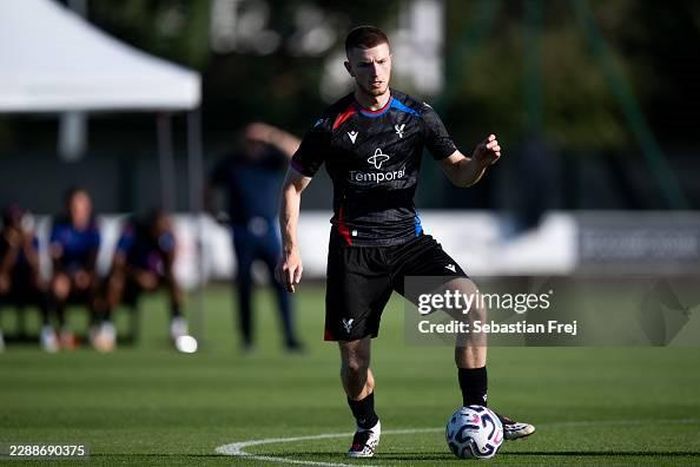  MU muốn chiêu mộ tiền vệ Adam Wharton. Ảnh: Getty 