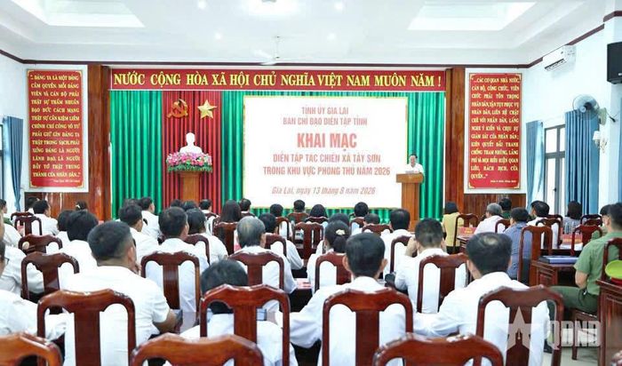 Quang cảnh khai mạc.