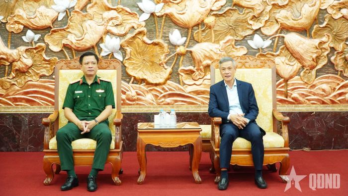 Thượng tướng Nguyễn Trường Thắng và Đại sứ Nguyễn Minh Vũ.