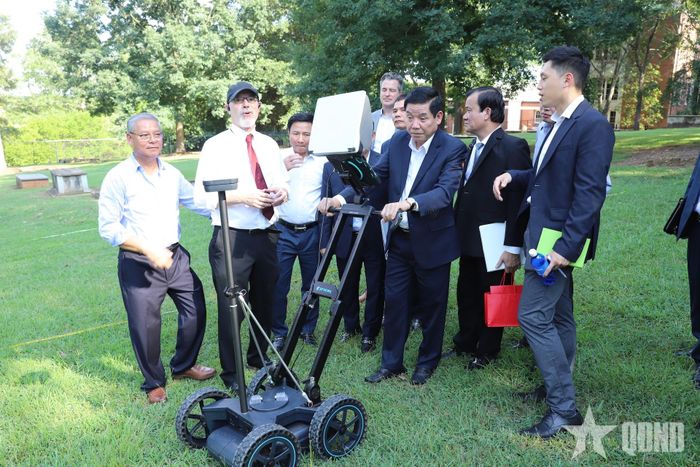 Đại học Georgia giới thiệu giải pháp công nghệ tiên tiến liên quan đến tìm kiếm và thu hồi hài cốt người.